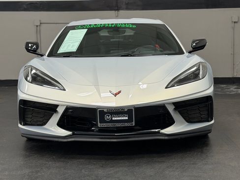 Used 2021 Chevrolet Corvette Stingray w/ Z51 Performance Package image 6