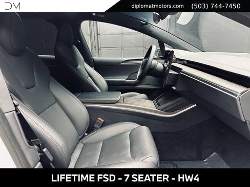 Used 2025 Tesla Model X AWD/4WD image 19