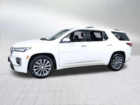 Used 2023 Chevrolet Traverse Premier AWD/4WD image 4
