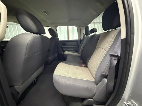 Used 2012 RAM 2500 ST w/ Chrome Appearance Group AWD/4WD image 11