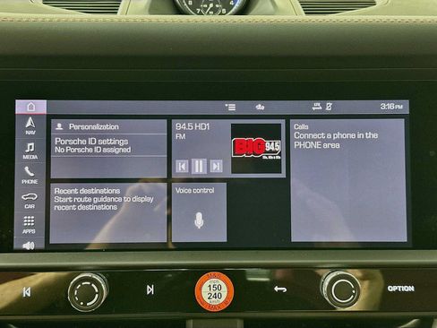 Used 2026 Porsche Macan AWD/4WD image 17