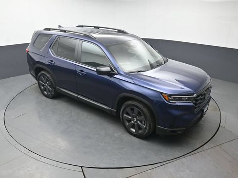 Used 2023 Honda Pilot Sport image 42