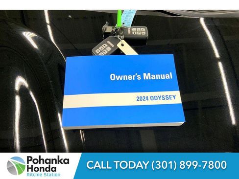 Used 2024 Honda Odyssey Elite image 11