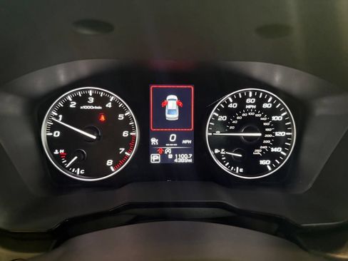 Used 2025 Subaru Legacy Premium AWD/4WD image 11