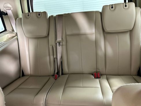 Used 2014 Ford Expedition XLT w/ Equipment Group 202A image 21