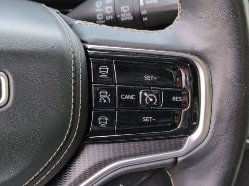 Used 2024 Jeep Grand Wagoneer L Series II w/ Quick Order Packagew 28T AWD/4WD image 12