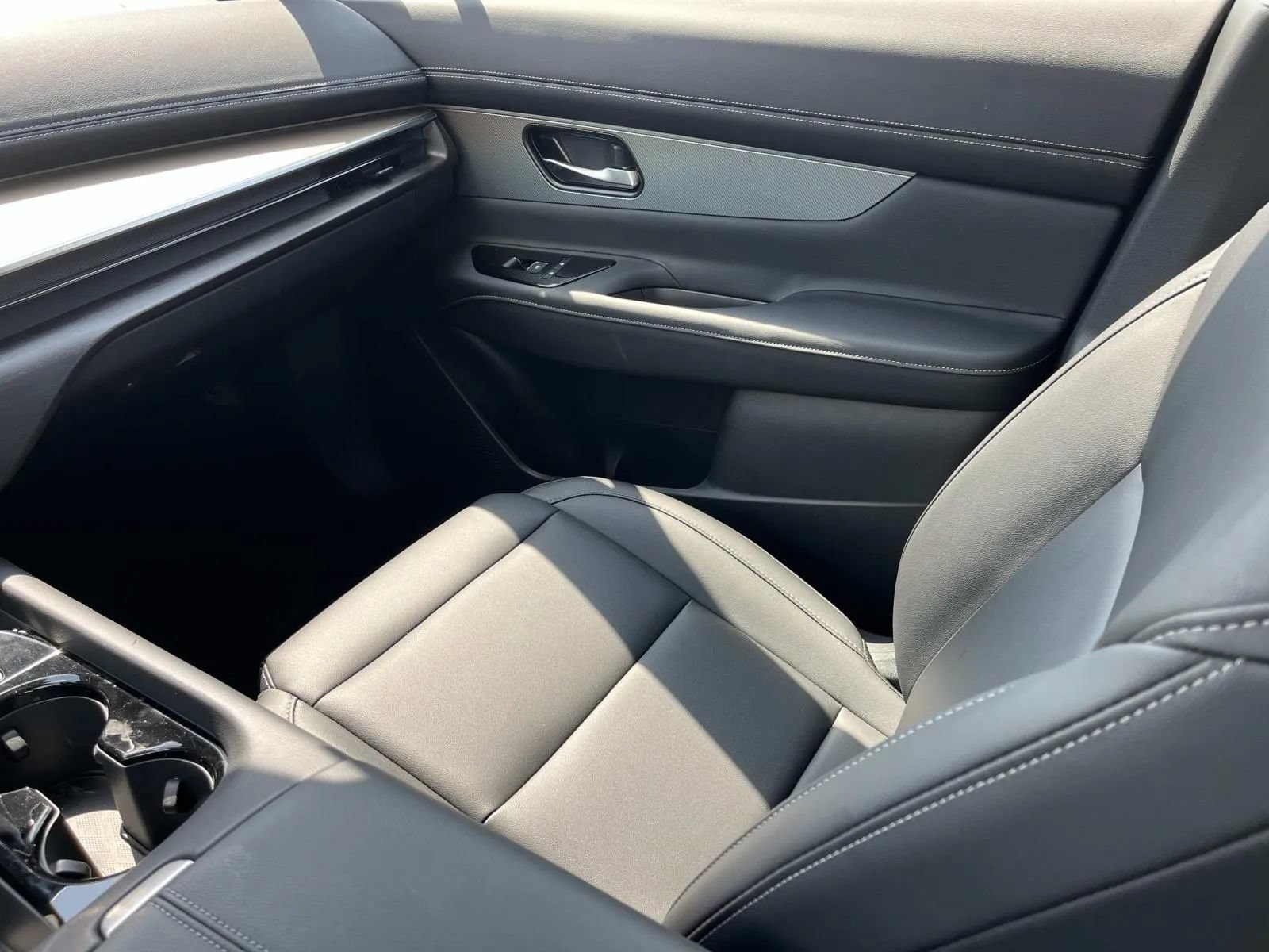 Used 2025 Nissan Murano SL w/ Cargo Package AWD/4WD image 13