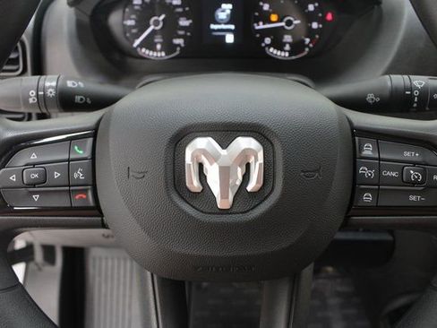 Used 2025 RAM ProMaster 2500 w/ Convenience Group image 12