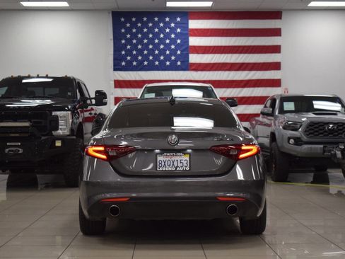 Used 2021 Alfa Romeo Giulia Sprint w/ Nero Edizione image 17