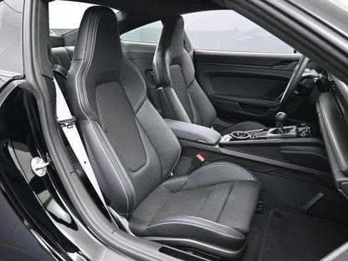 Certified 2026 Porsche 911 GT3 RWD image 30