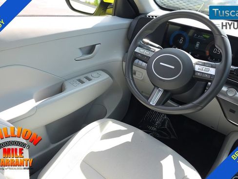 Used 2025 Hyundai Kona SEL AWD/4WD image 27