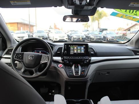 Used 2019 Honda Odyssey EX image 26