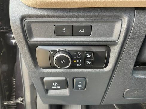 Certified 2024 Ford Expedition Max Limited image 27