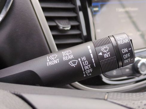 Used 2019 Chevrolet Trax LT w/ LPO, Cargo Package image 28