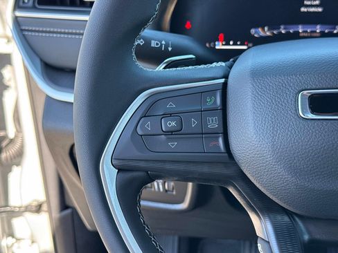 New 2026 Jeep Grand Cherokee Laredo image 30