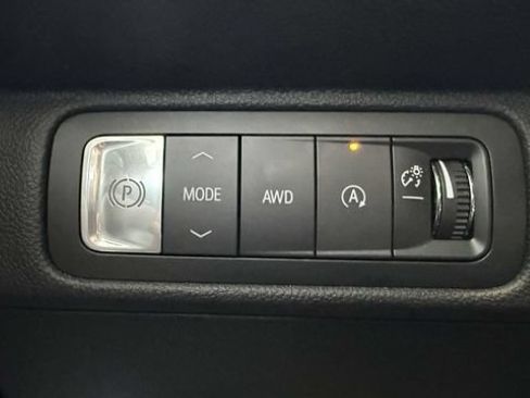 Used 2026 Chevrolet Traverse High Country AWD/4WD image 78