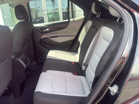 Used 2020 Chevrolet Equinox LS w/ LPO, Cargo Package AWD/4WD image 11