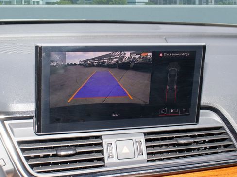 Used 2023 Audi Q5 2.0T Premium w/ Convenience Package image 34