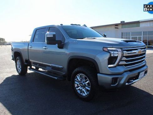 Used 2025 Chevrolet Silverado 2500 High Country w/ Technology Package image 1