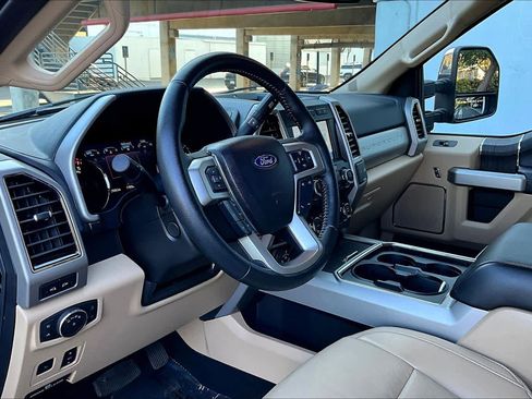 Used 2021 Ford F250 Lariat w/ Lariat Ultimate Package image 17