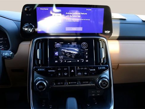 Used 2025 Lexus LX 700h Luxury image 24