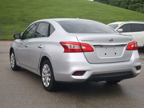 Used 2016 Nissan Sentra SV FWD image 6