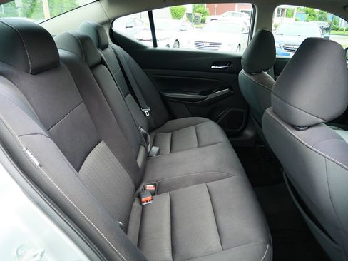 Used 2021 Nissan Altima 2.5 SV w/ SV Premium Package FWD image 26