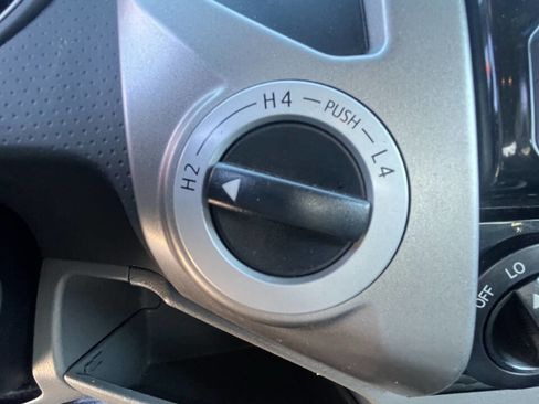 Used 2015 Toyota Tacoma 4x4 Double Cab w/ TRD Off-Road Package image 16