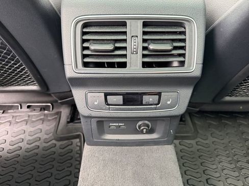 Used 2019 Audi Q5 2.0T Premium Plus w/ Premium Plus Package image 35