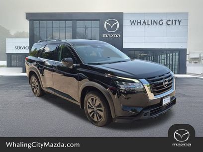 Used 2022 Nissan Pathfinder SV