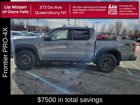 New 2025 Nissan Frontier PRO-4X image 8