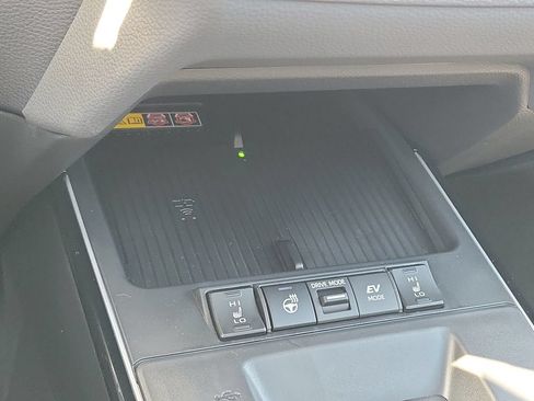 New 2026 Toyota Corolla Cross AWD Hybrid w/ Convenience Package image 17