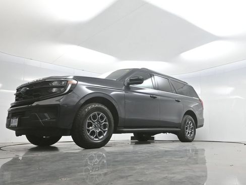 Used 2025 Ford Expedition Max Active RWD image 59