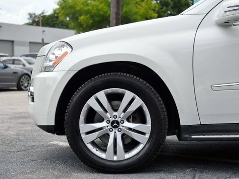 Used 2011 Mercedes-Benz GL 450 4MATIC image 6