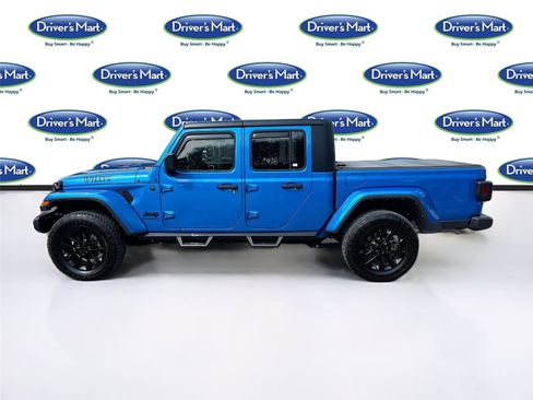 Used 2022 Jeep Gladiator Sport AWD/4WD image 4