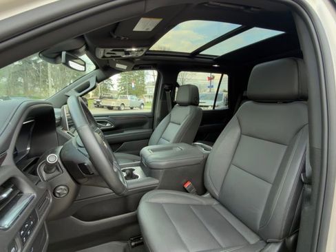 Used 2023 Chevrolet Tahoe LT w/ Luxury Package image 8