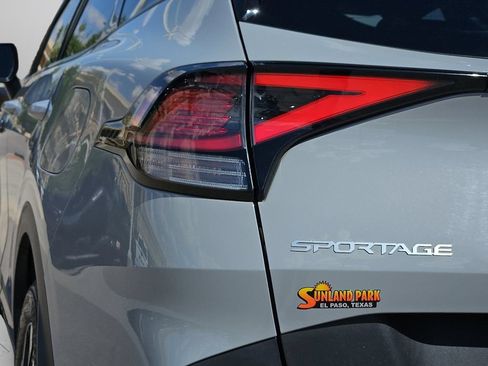 Used 2023 Kia Sportage X-Line w/ X-Line Premium Package AWD/4WD image 30