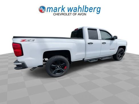 Certified 2018 Chevrolet Silverado 1500 LT w/ Redline Edition AWD/4WD image 8