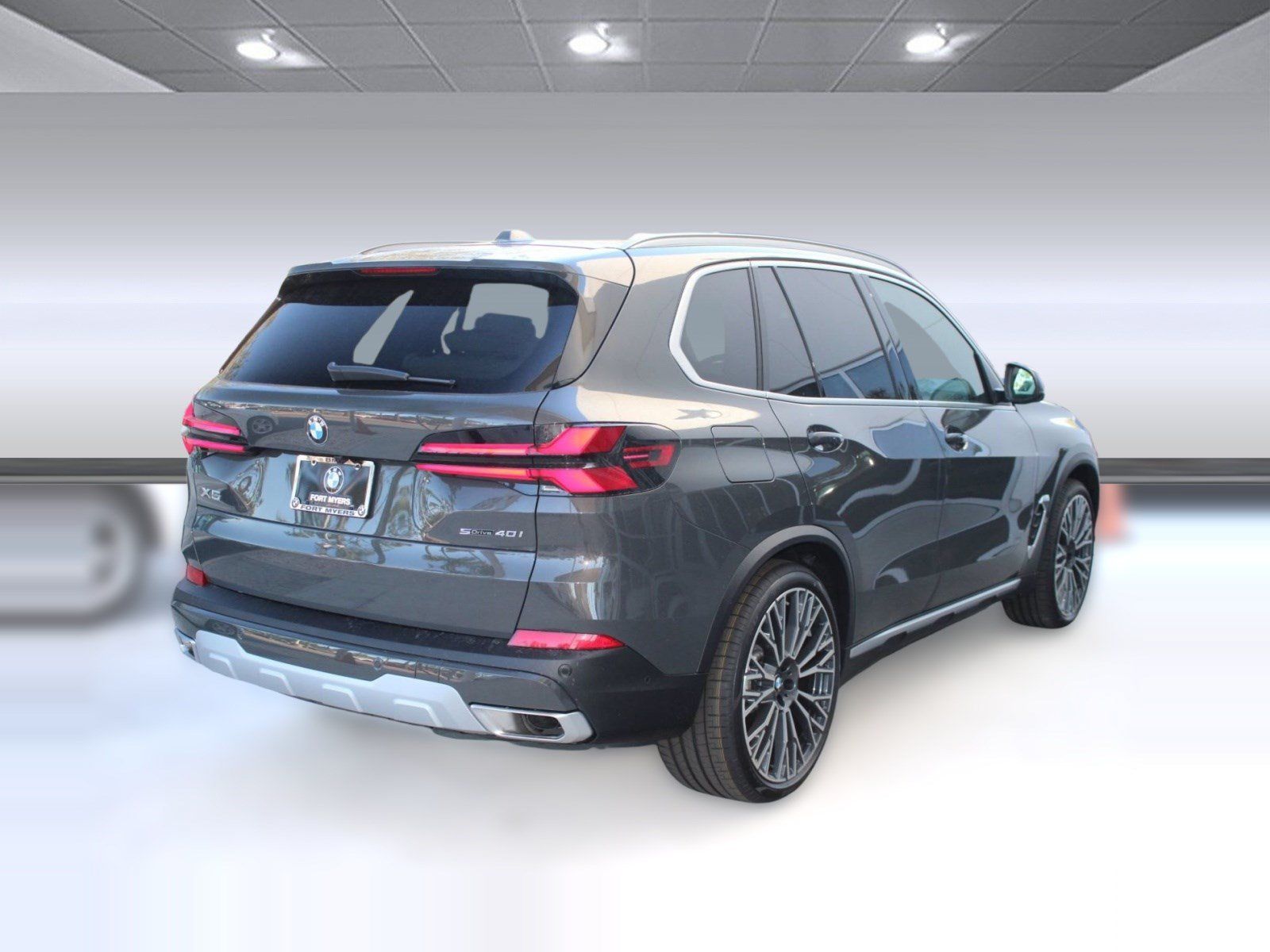 Used 2026 BMW X5 sDrive40i RWD image 9