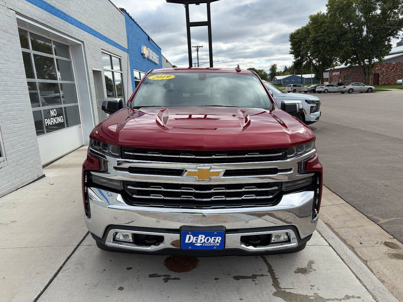 Used 2019 Chevrolet Silverado 1500 LTZ w/ LTZ Plus Package AWD/4WD image 7