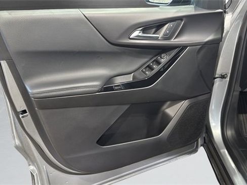 Used 2025 Chevrolet Equinox LT image 20