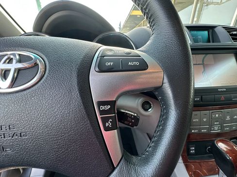 Used 2012 Toyota Highlander Limited w/ Tow Pkg FWD image 26