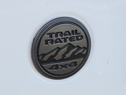 Used 2022 Jeep Gladiator Sport image 17