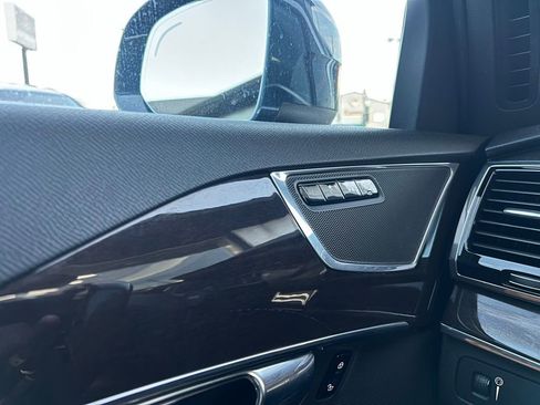 Used 2018 Volvo XC90 T5 Momentum w/ Convenience Package image 46