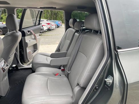 Used 2012 Toyota Highlander Limited w/ Tow Pkg AWD/4WD image 52