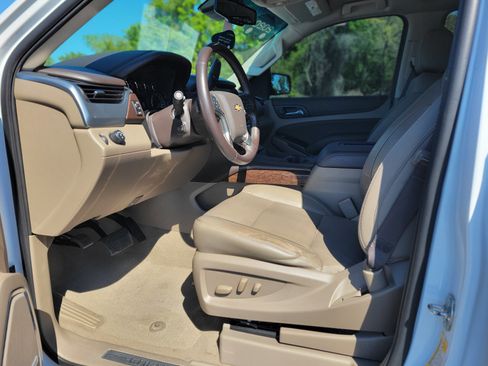 Certified 2020 Chevrolet Tahoe LT w/ RST Edition image 34