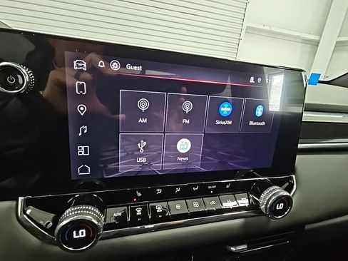 New 2026 GMC Canyon Elevation w/ Convenience Package image 15