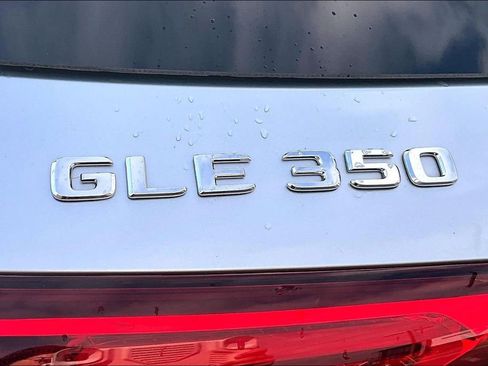 Used 2022 Mercedes-Benz GLE 350 4MATIC w/ Premium Package image 8