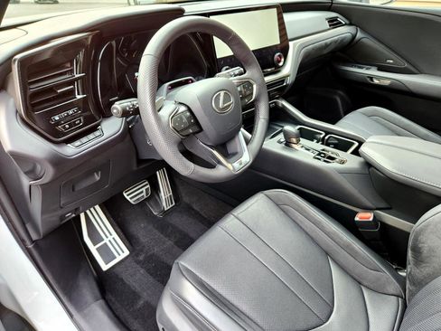 Used 2024 Lexus TX 500h AWD image 11