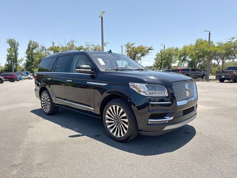 Used 2019 Lincoln Navigator Reserve AWD/4WD image 1